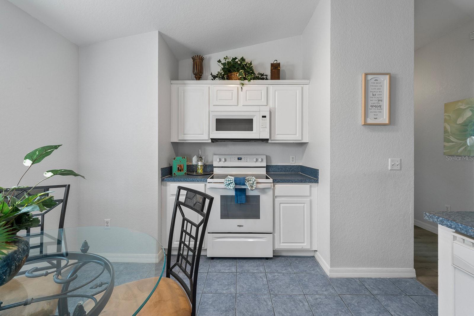 Image 14 of 69 For 17644 Woodcrest Way