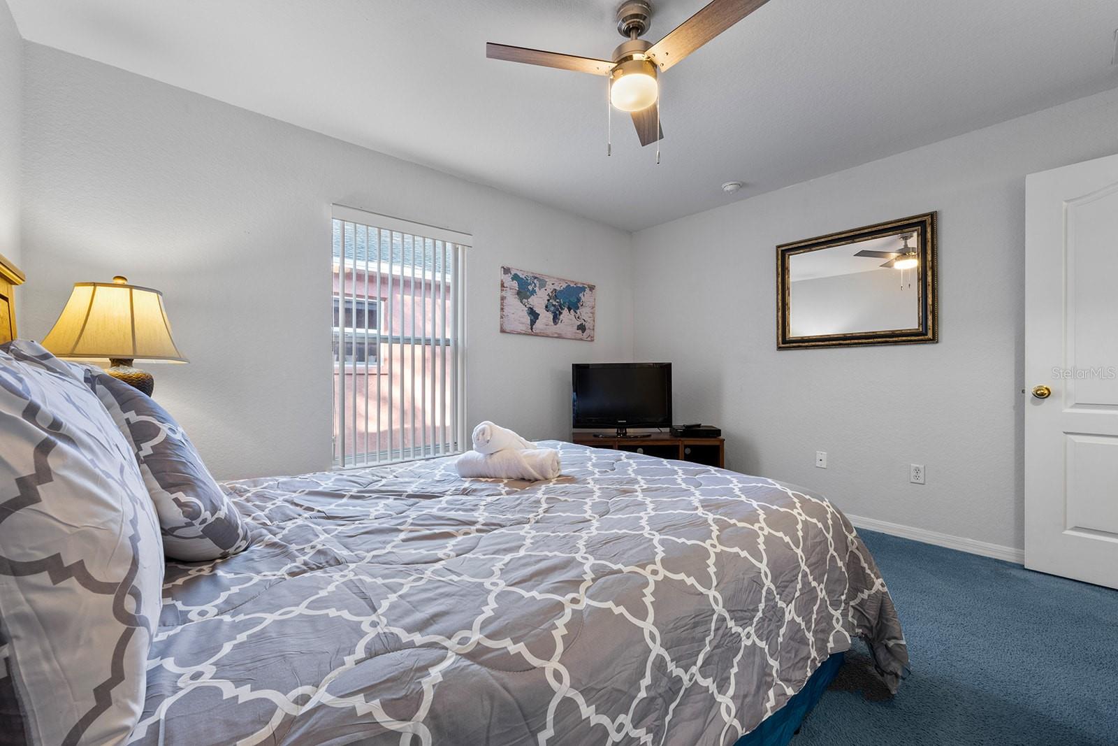 Image 27 of 69 For 17644 Woodcrest Way