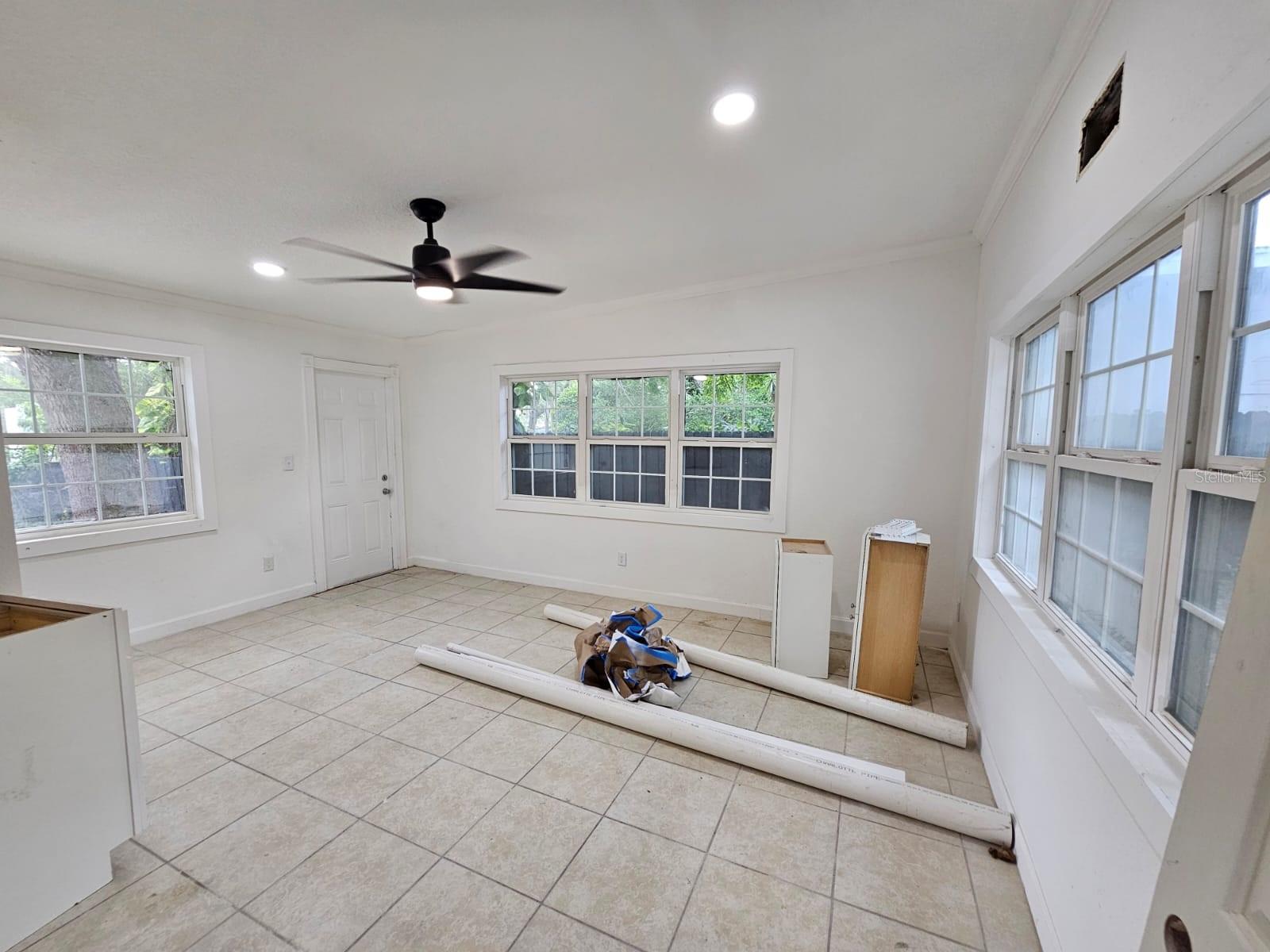 Image 13 of 19 For 7614 Bell Boulevard