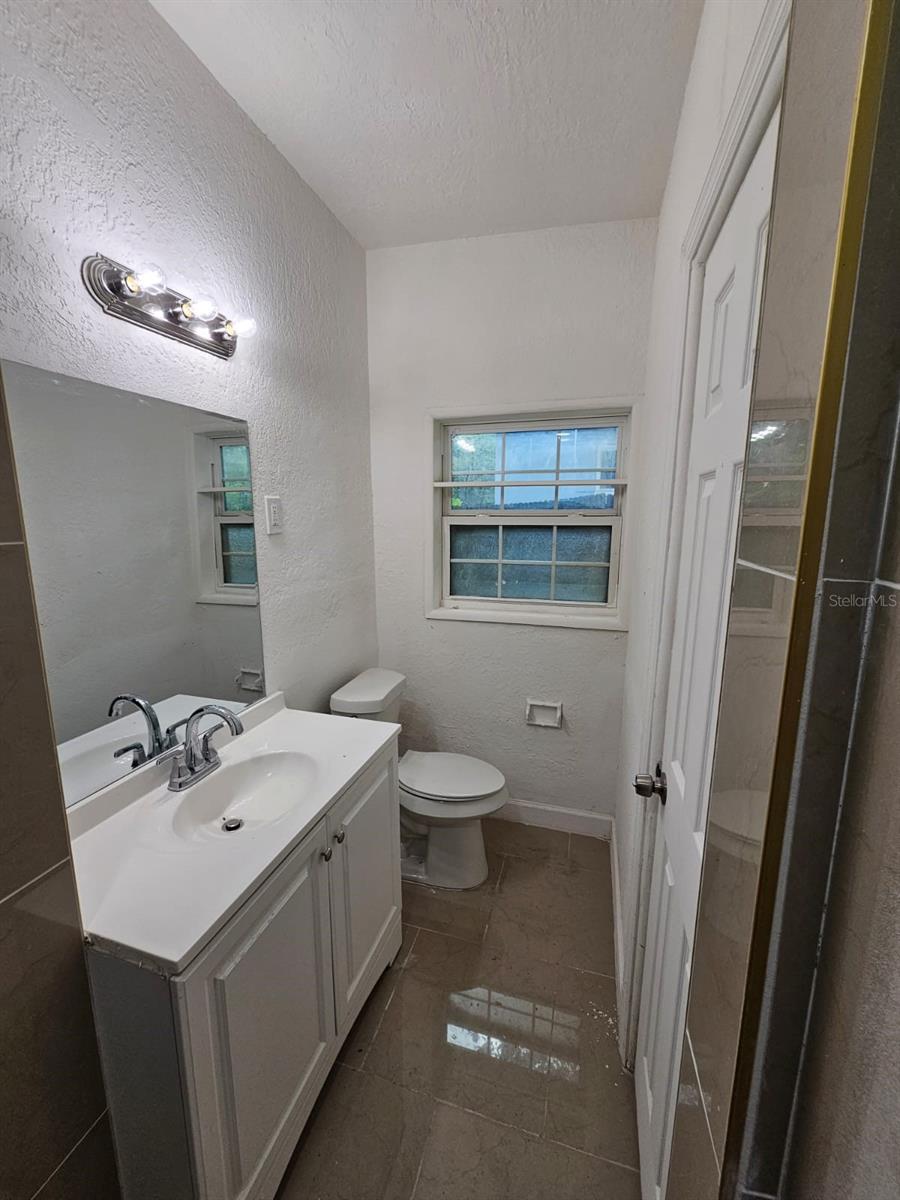 Image 19 of 19 For 7614 Bell Boulevard