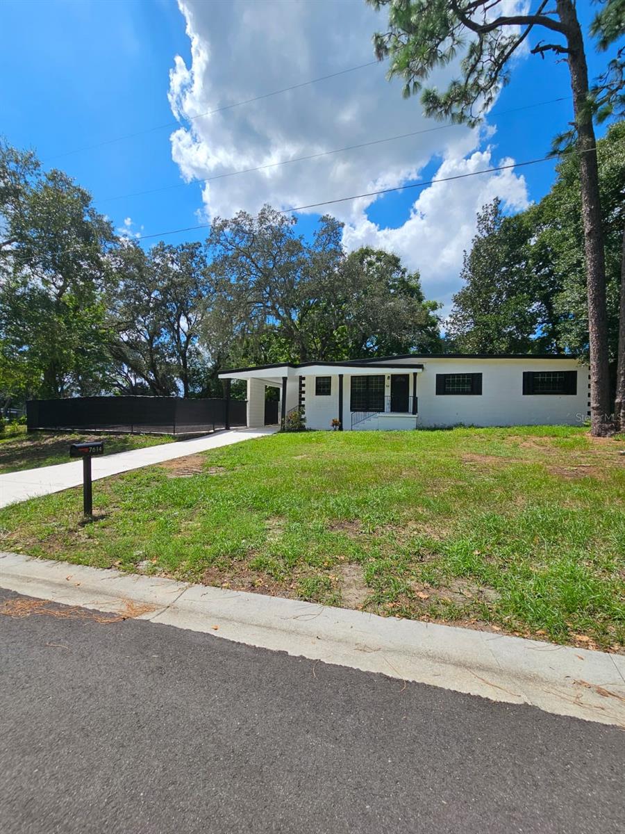 Image 3 of 19 For 7614 Bell Boulevard