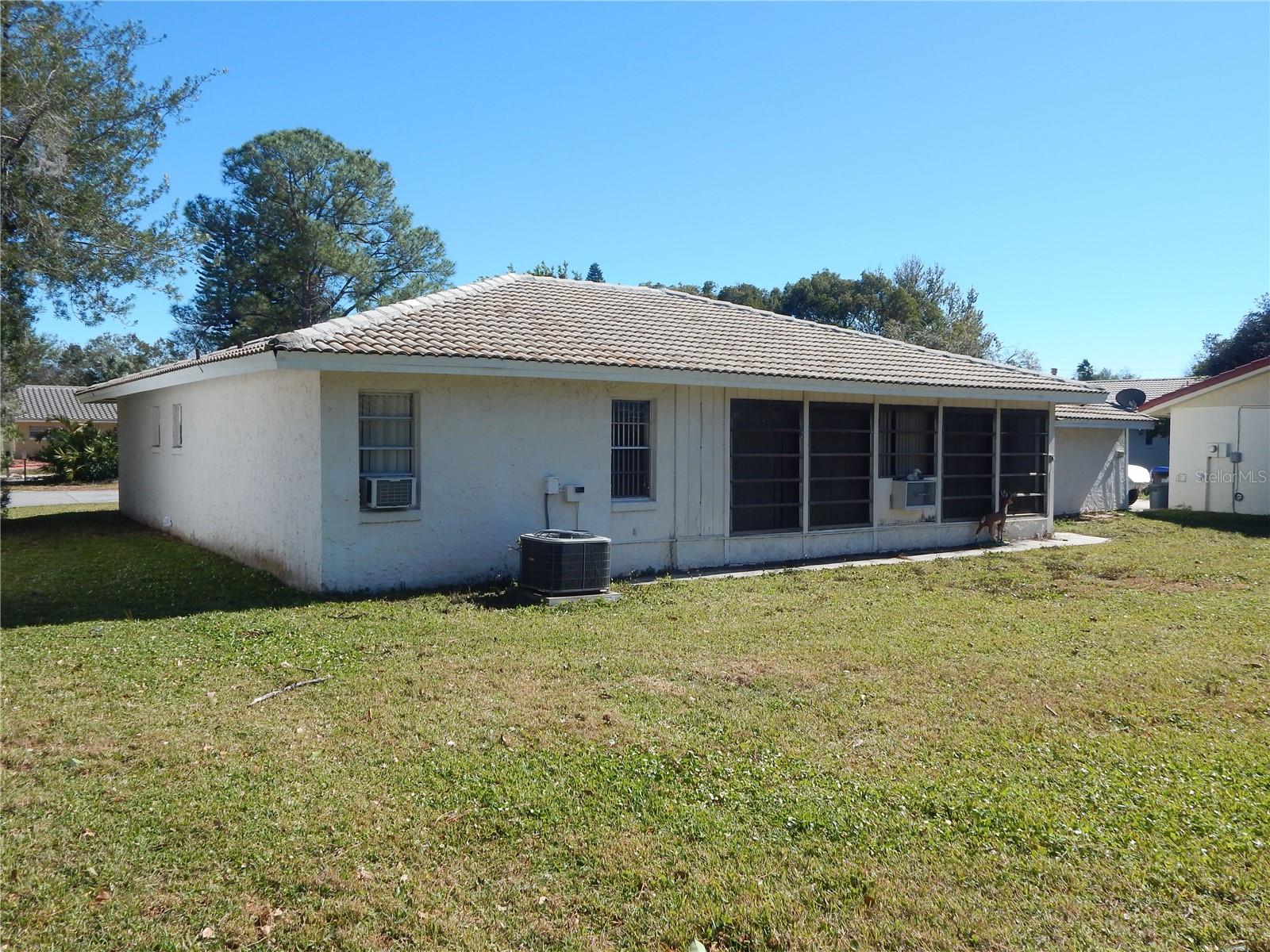 Image 8 of 29 For 10640 Deergrass Lane