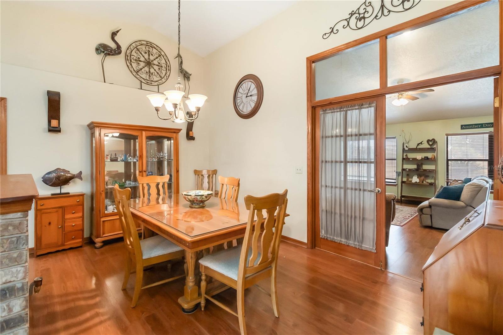 Image 11 of 42 For 18711 Northcliff Street