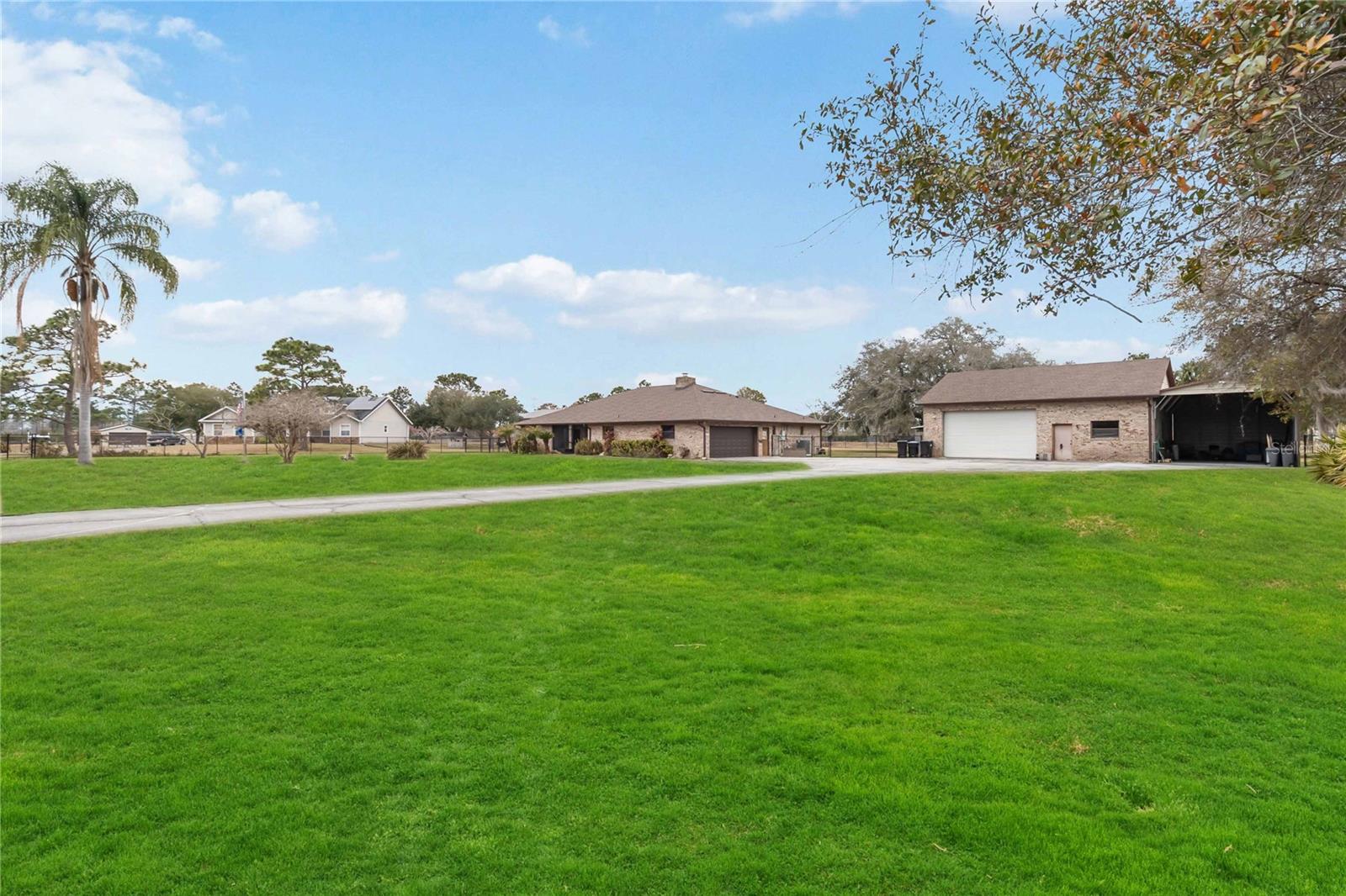 Image 2 of 42 For 18711 Northcliff Street