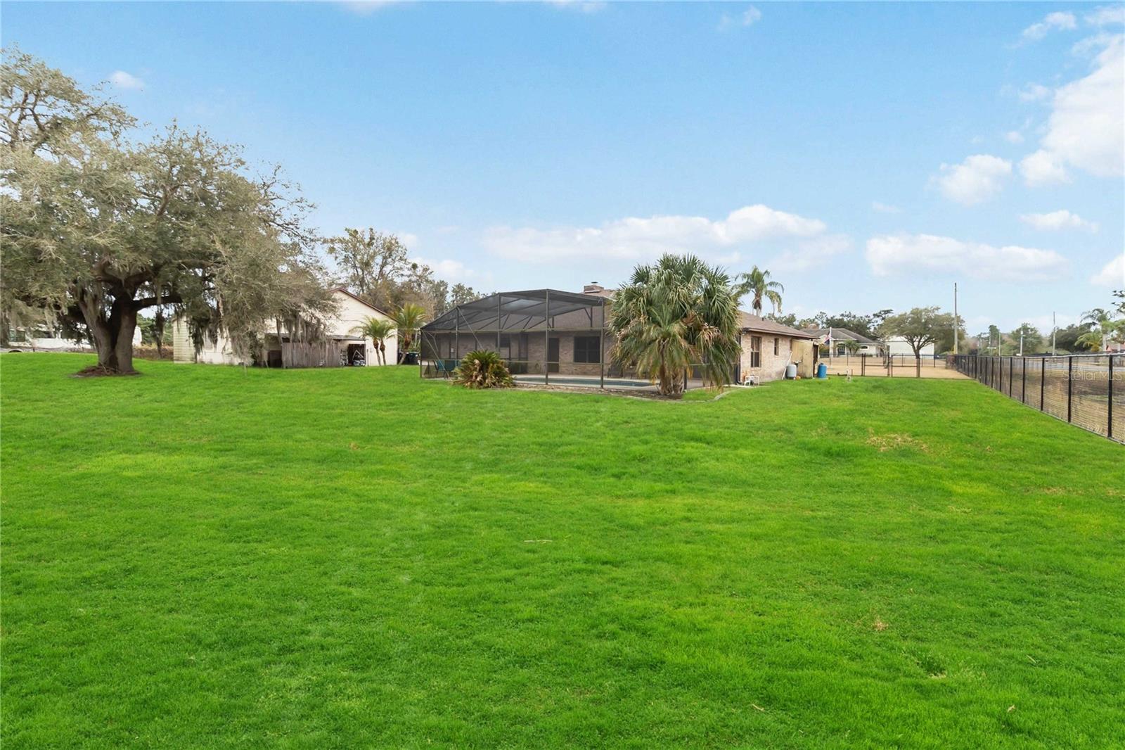 Image 36 of 42 For 18711 Northcliff Street