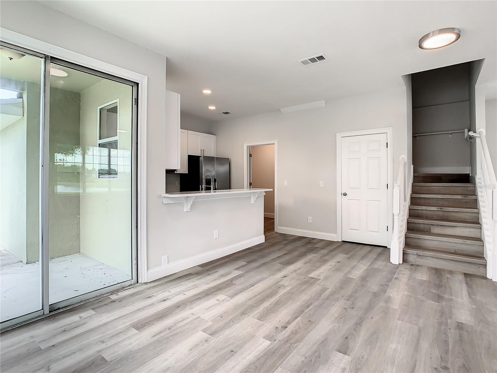 Image 10 of 53 For 12703 Tanja King Boulevard