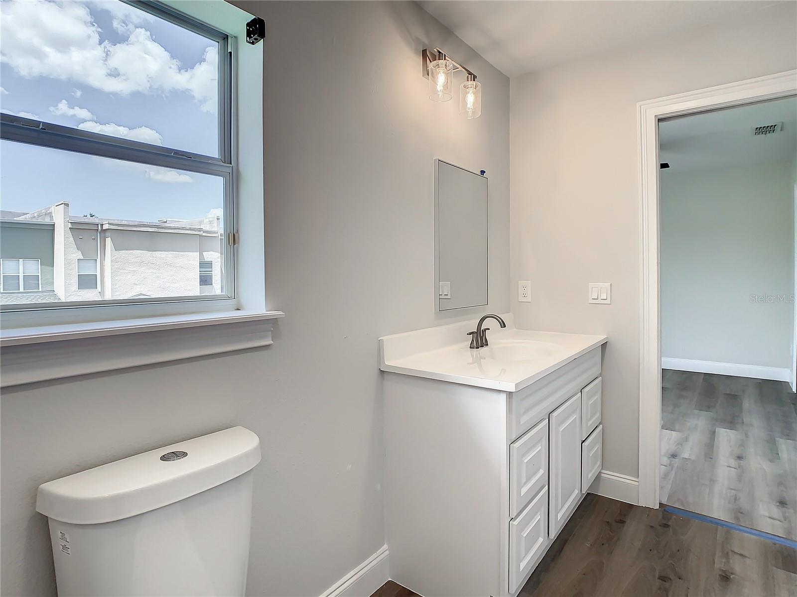 Image 32 of 53 For 12703 Tanja King Boulevard