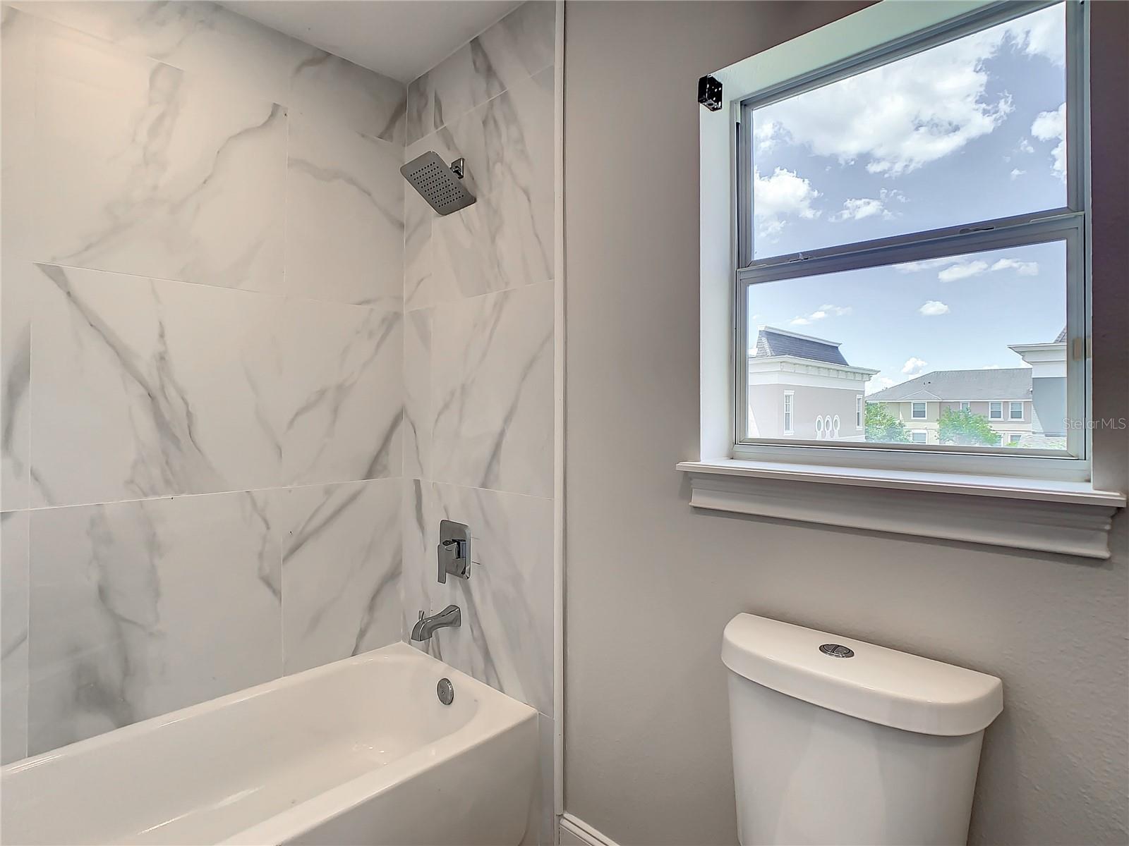 Image 33 of 53 For 12703 Tanja King Boulevard