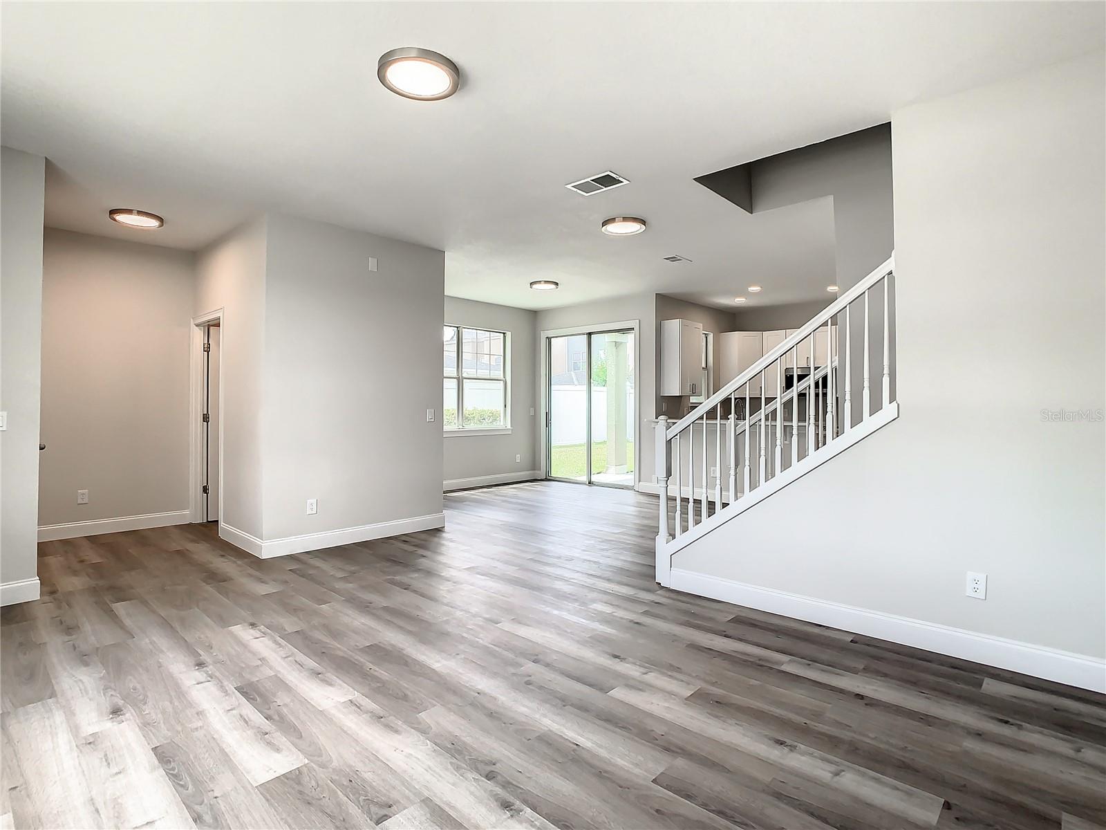 Image 7 of 53 For 12703 Tanja King Boulevard