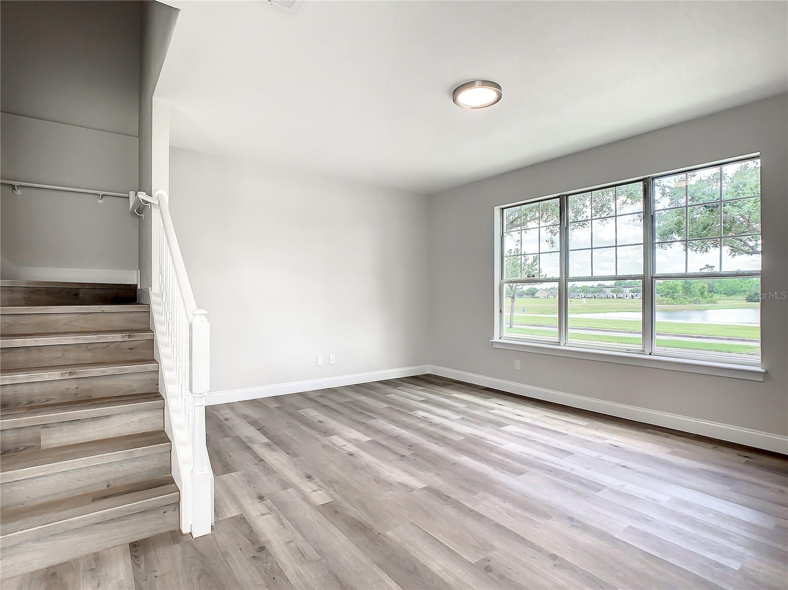 Image 9 of 53 For 12703 Tanja King Boulevard