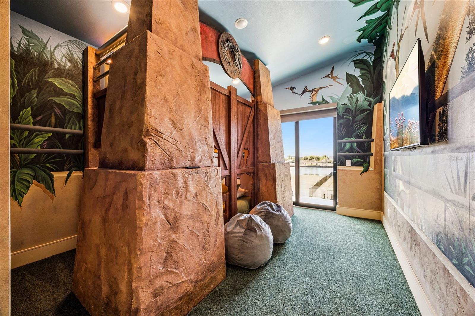 Image 13 of 64 For 805 Golden Bear Drive