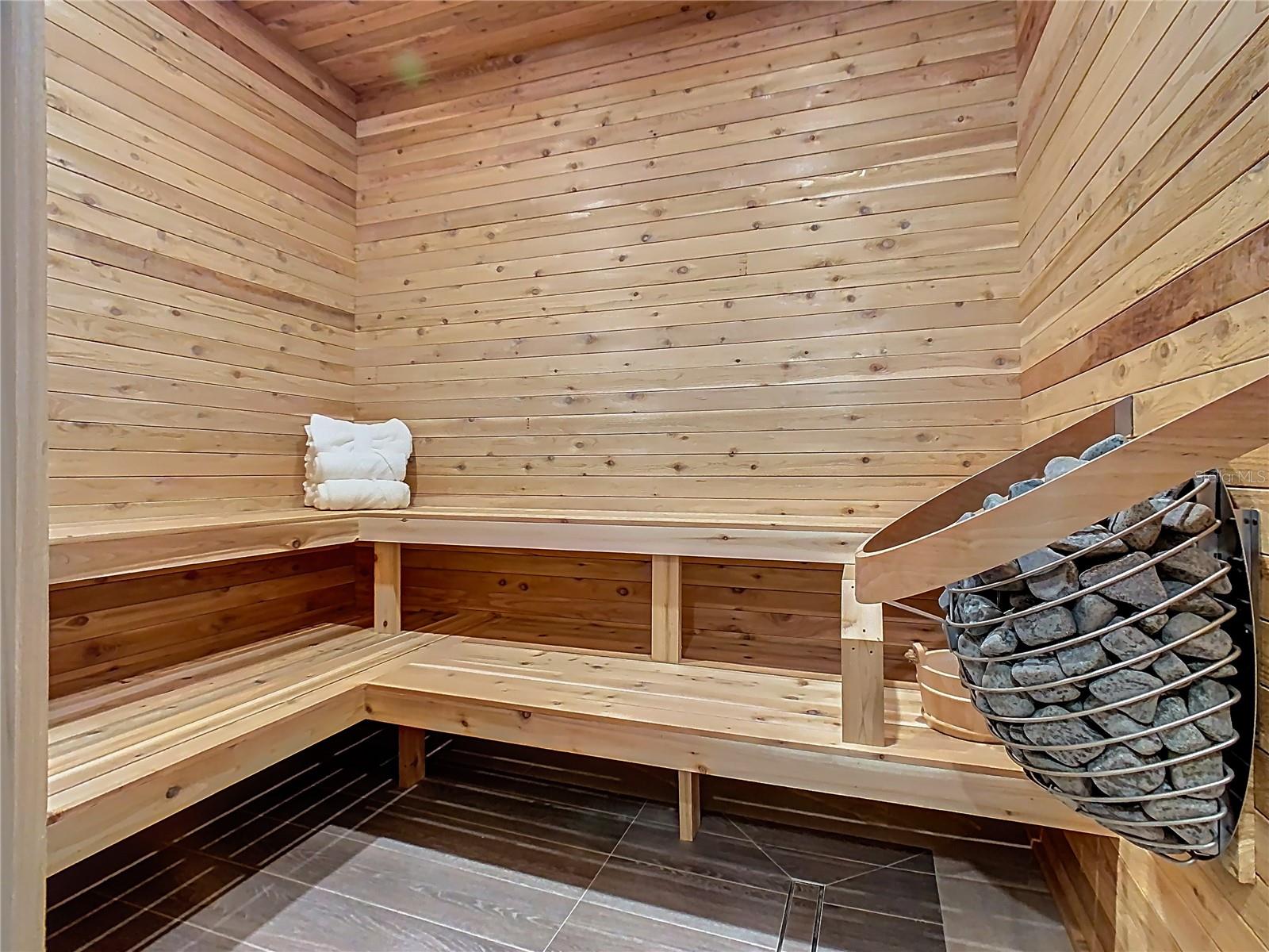 Image 18 of 64 For 805 Golden Bear Drive