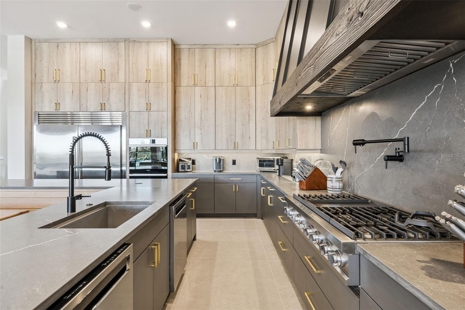 Image 32 of 64 For 805 Golden Bear Drive