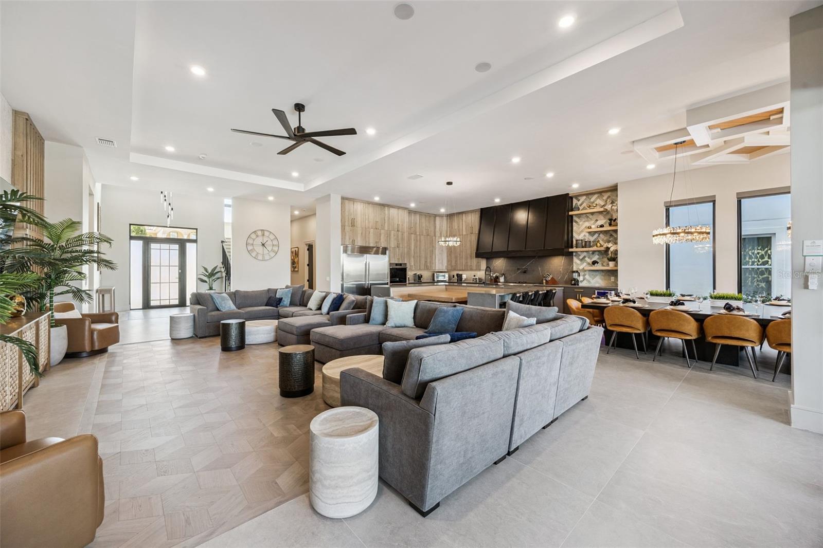 Image 36 of 64 For 805 Golden Bear Drive