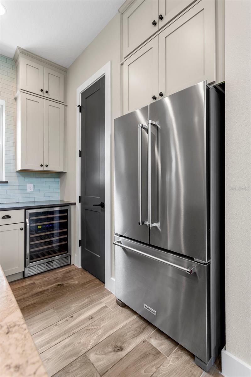 Image 37 of 46 For 8276 Modiano Street