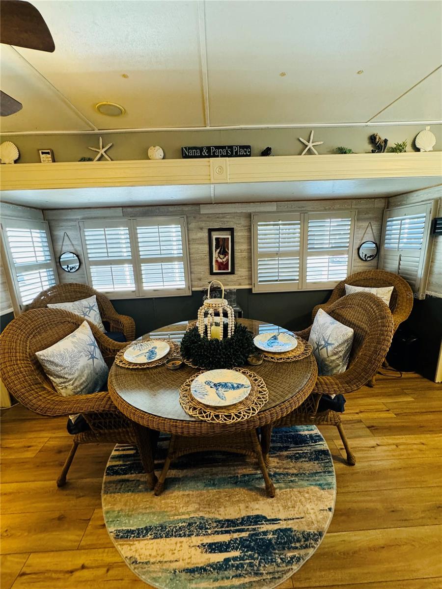 Image 17 of 60 For 411 St George Drive