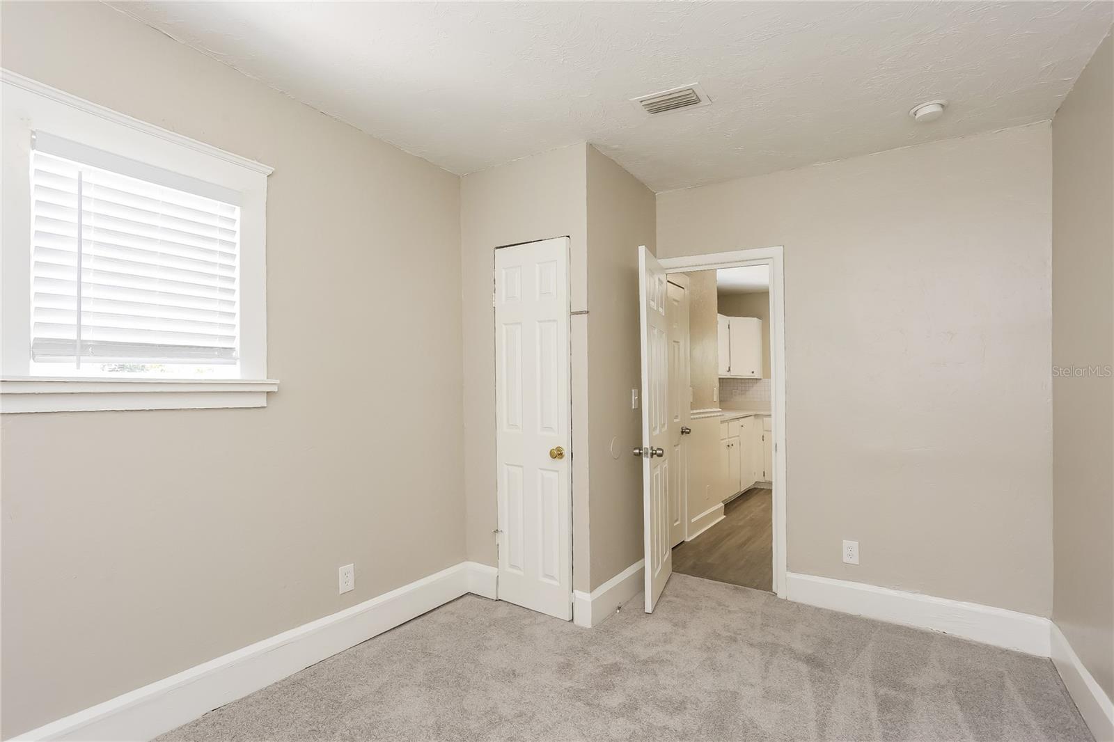 Image 11 of 17 For 4010 1st Avenue S