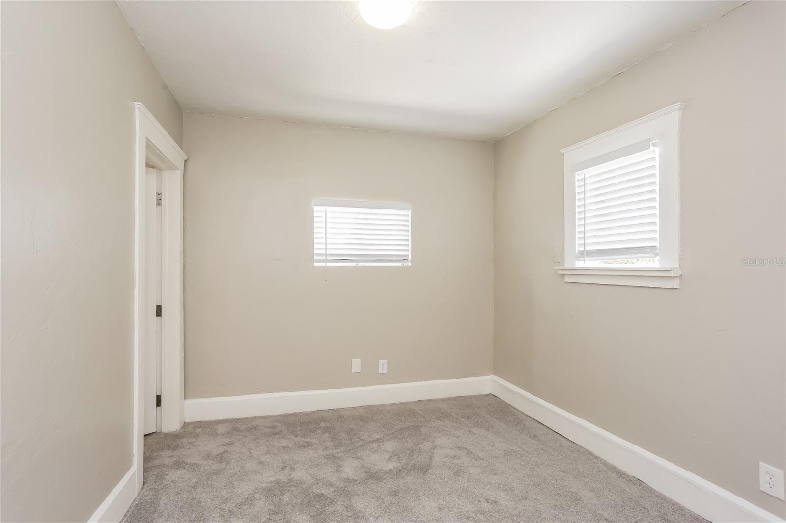 Image 12 of 17 For 4010 1st Avenue S