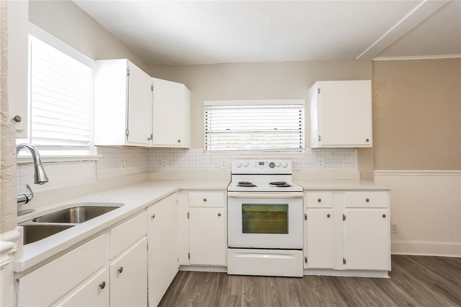 Image 5 of 17 For 4010 1st Avenue S