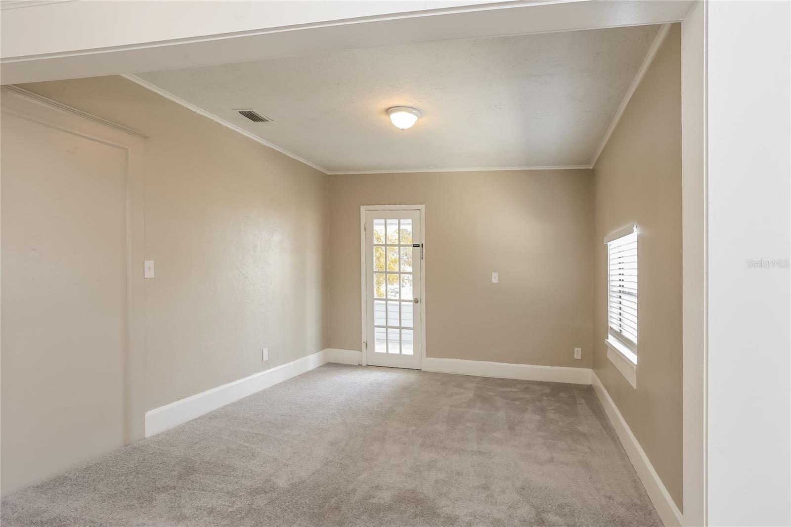 Image 6 of 17 For 4010 1st Avenue S