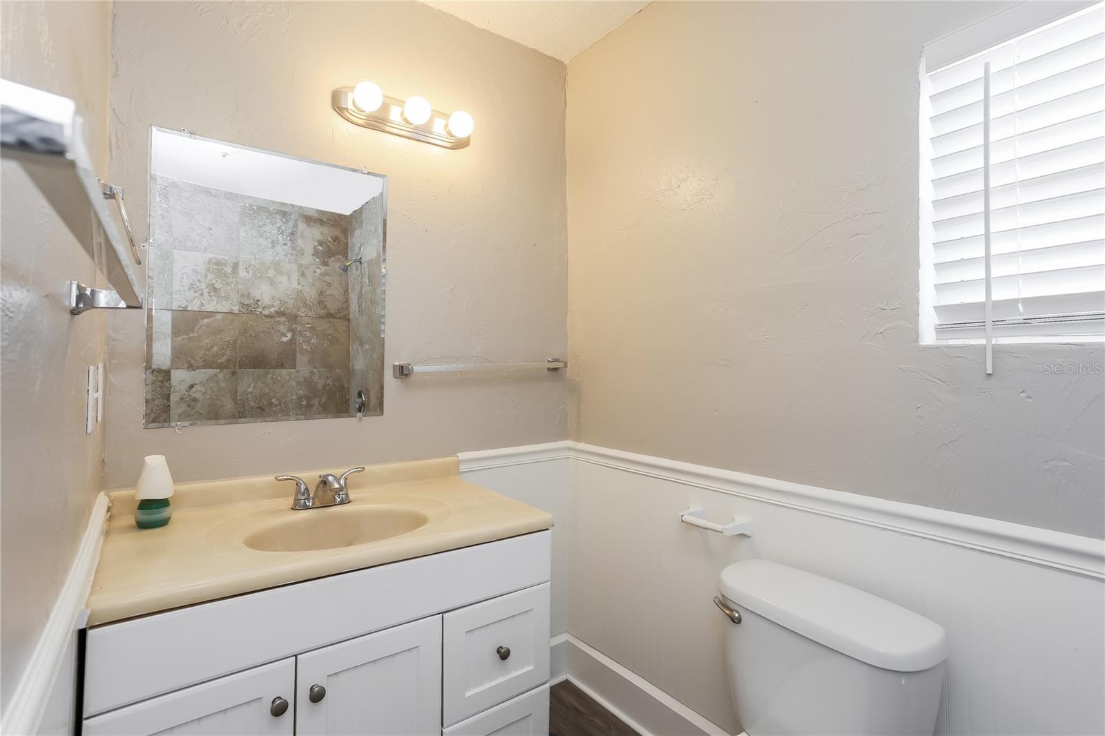 Image 8 of 17 For 4010 1st Avenue S