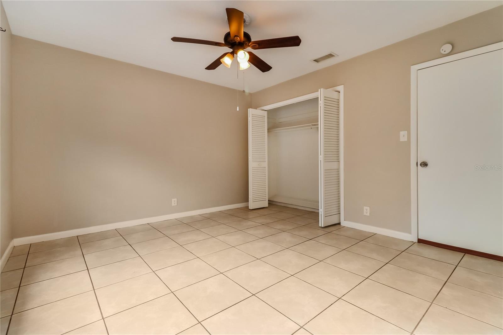 Image 11 of 16 For 2258 Village Court