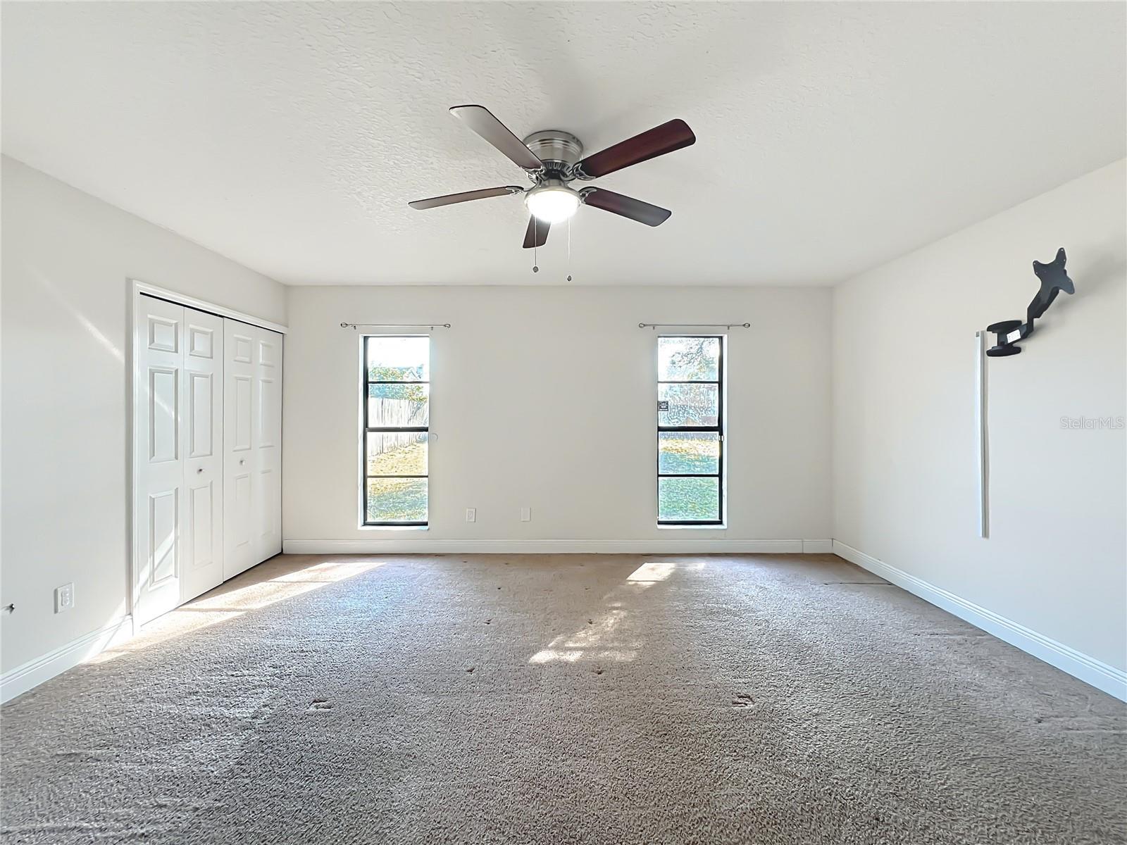 Image 25 of 38 For 2823 Saint Clair Court