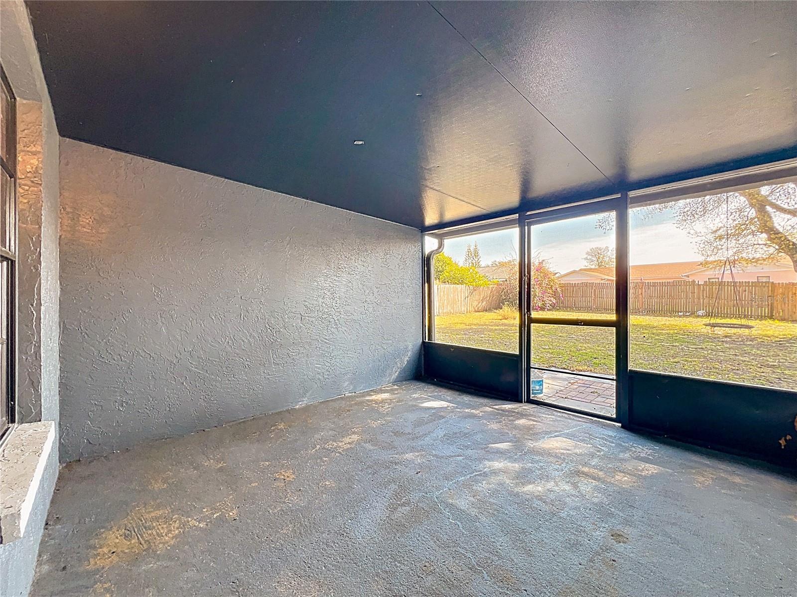 Image 29 of 38 For 2823 Saint Clair Court