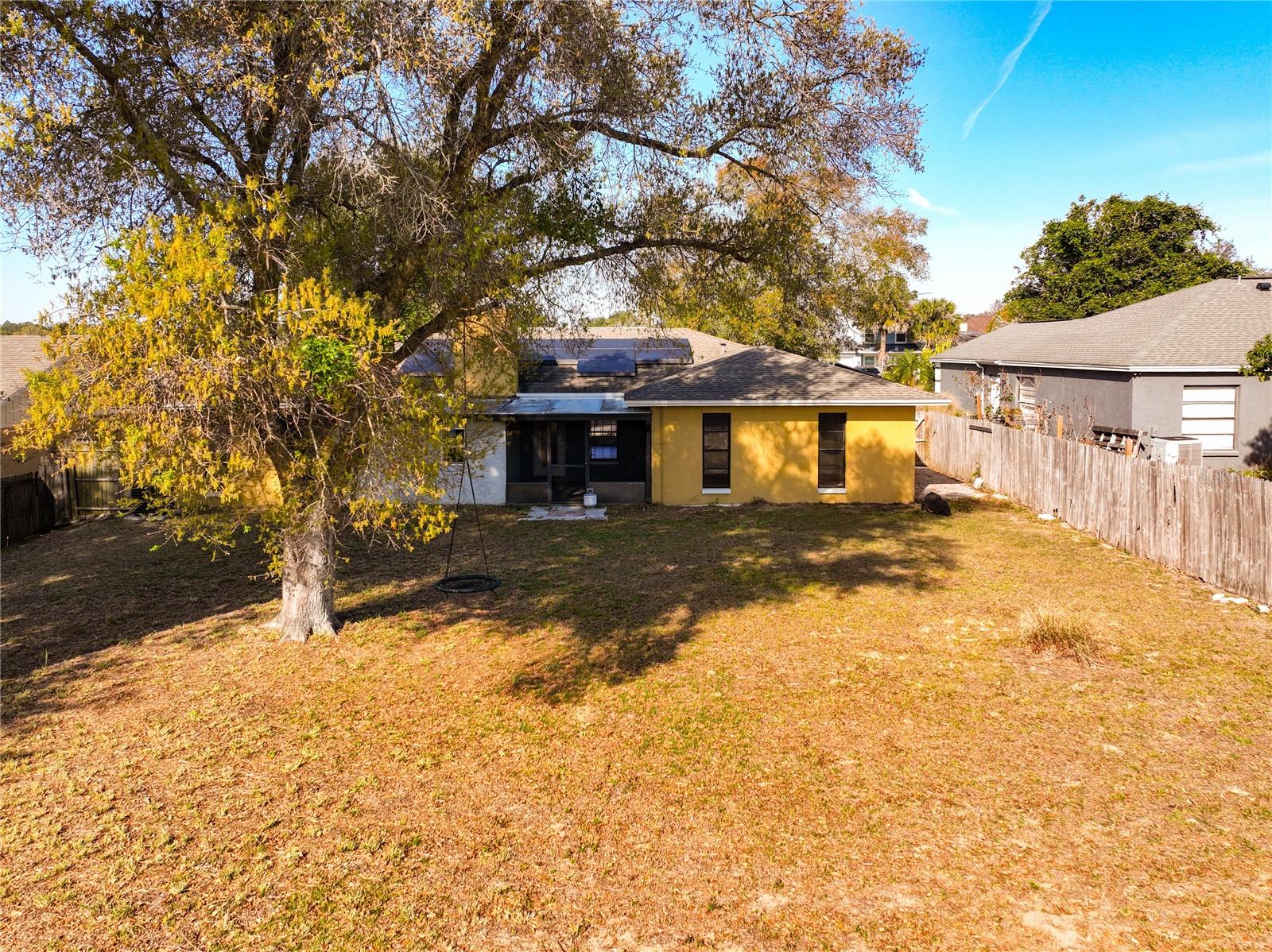 Image 32 of 38 For 2823 Saint Clair Court