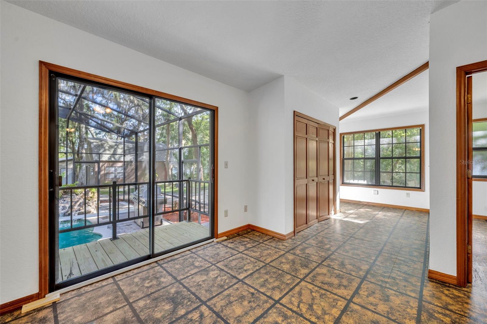 Image 34 of 77 For 5833 Maggiore Trail