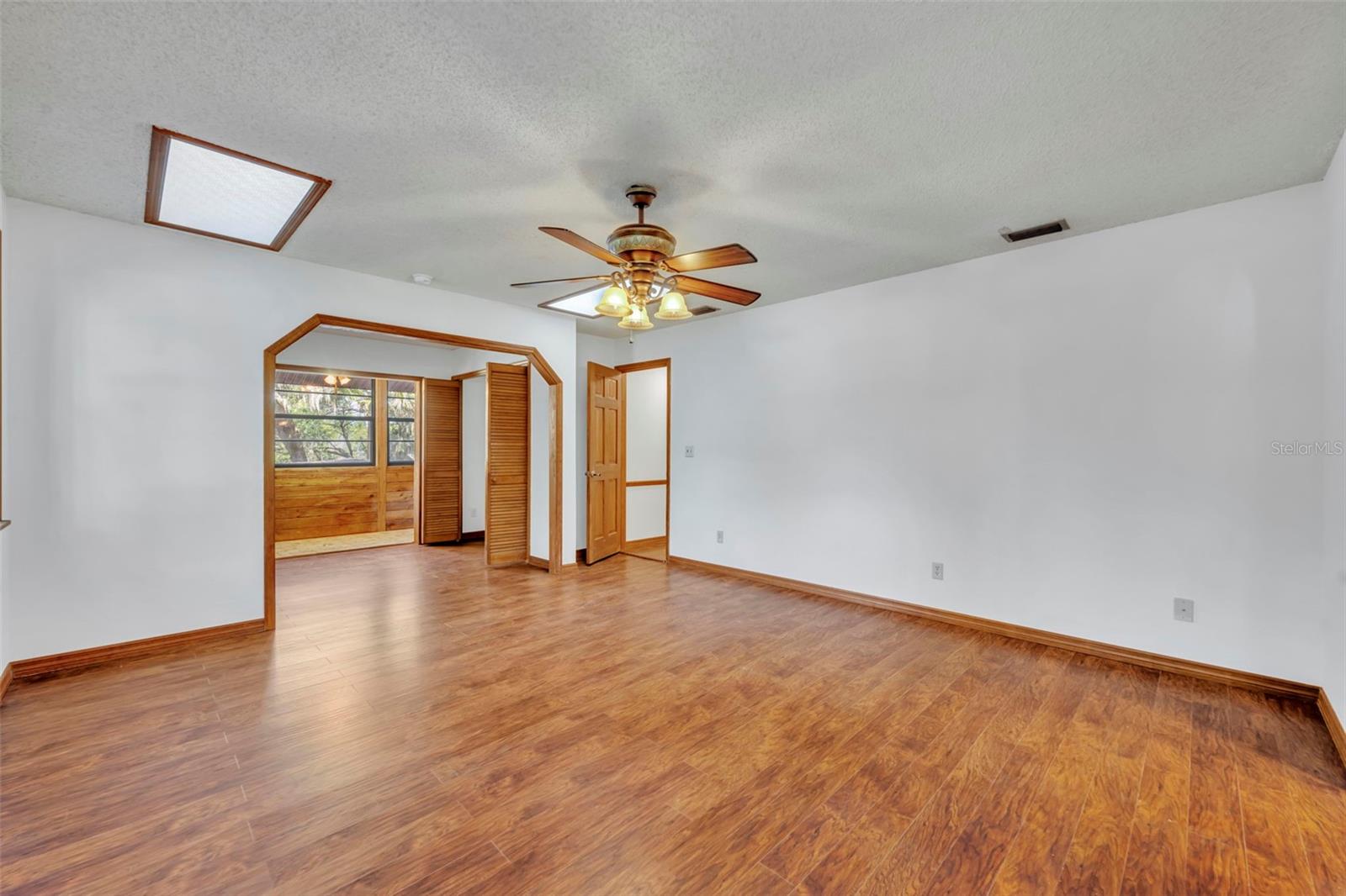 Image 43 of 77 For 5833 Maggiore Trail