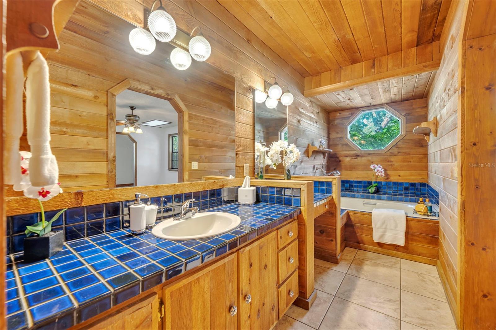 Image 46 of 77 For 5833 Maggiore Trail