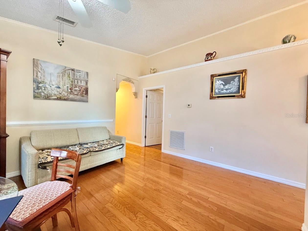 Image 7 of 24 For 1933 Olivia Circle