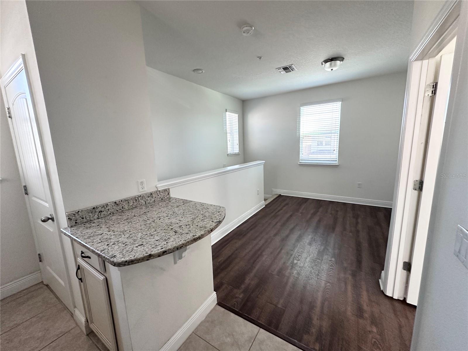 Image 5 of 12 For 8347 Lookout Pointe Drive