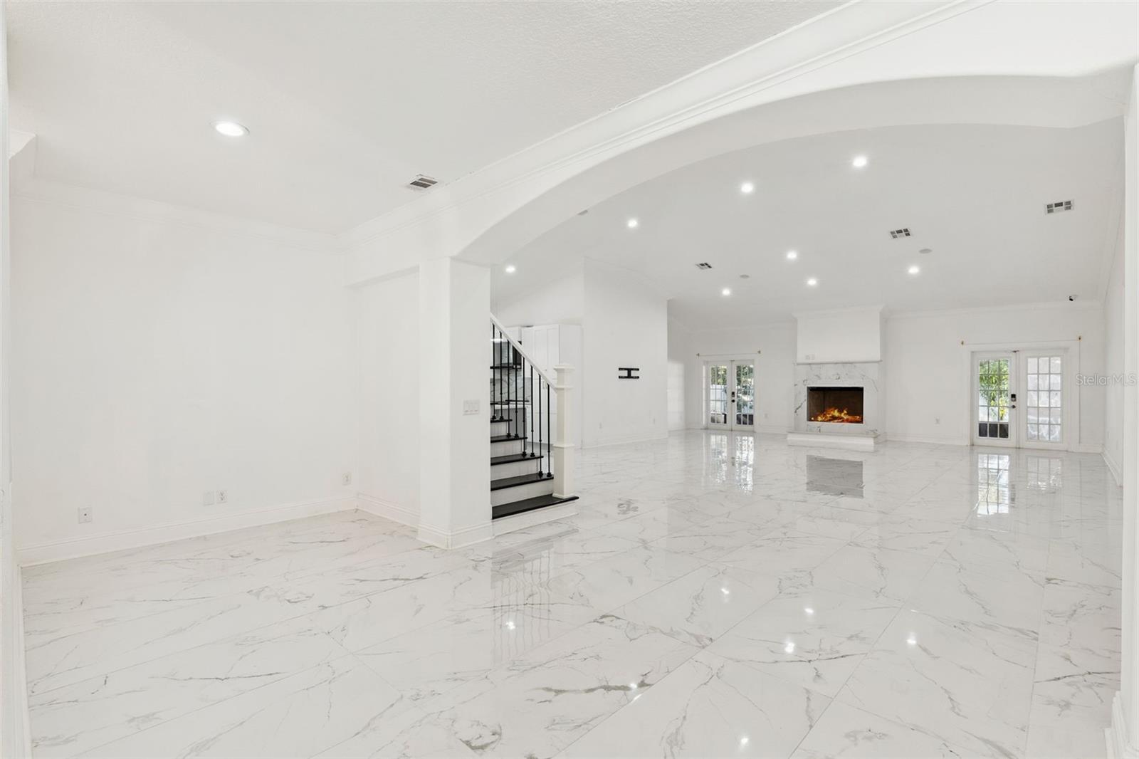 Image 11 of 36 For 20 Rewis Street