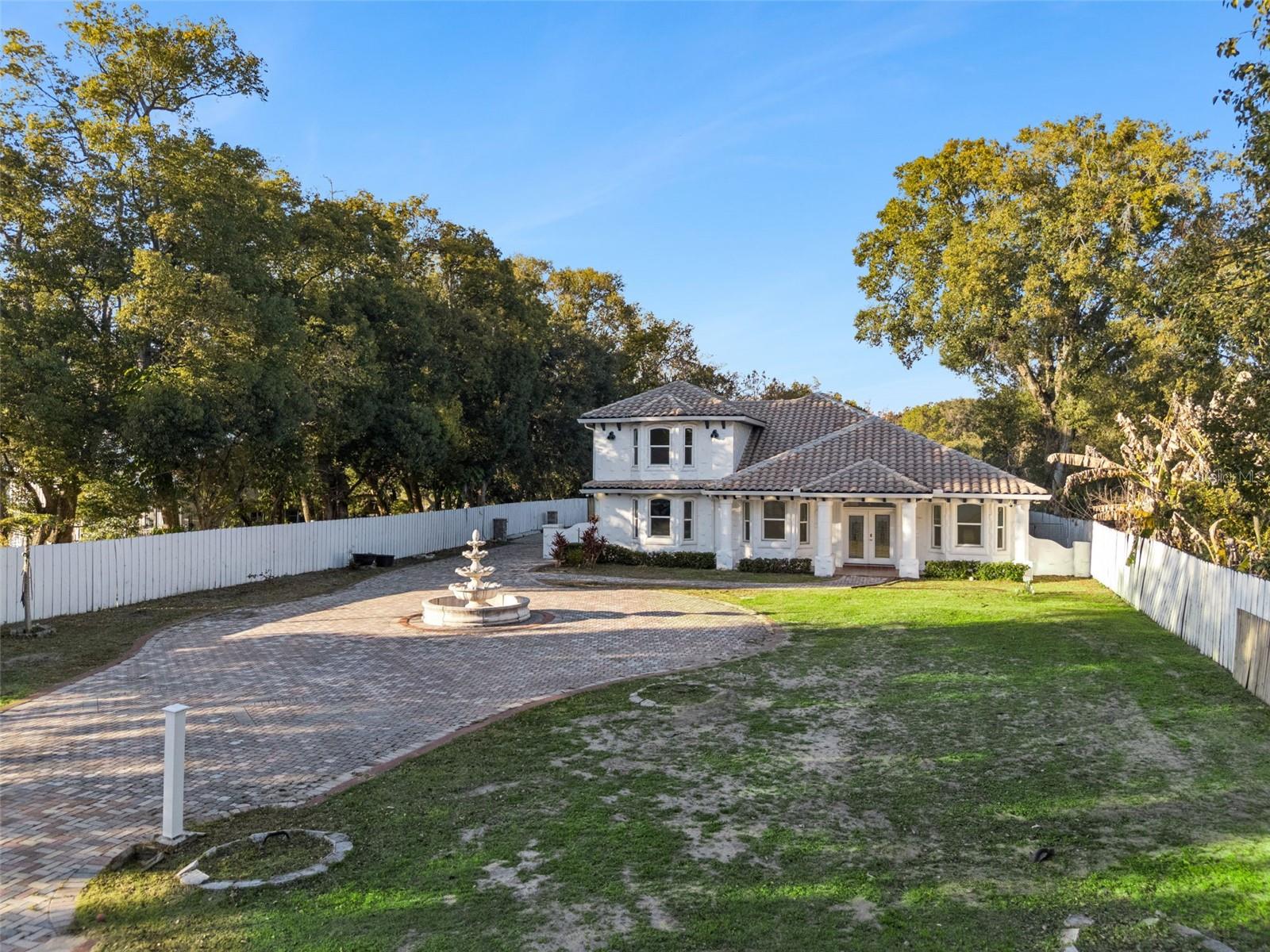 Image 2 of 36 For 20 Rewis Street