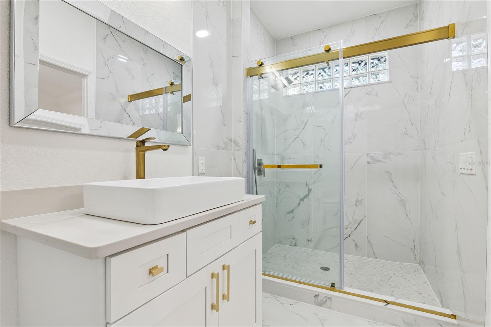 Image 23 of 36 For 20 Rewis Street