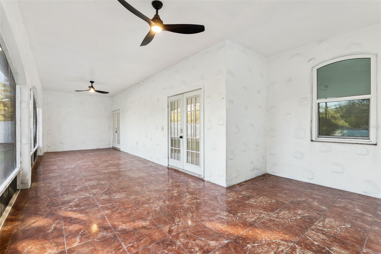 Image 27 of 36 For 20 Rewis Street