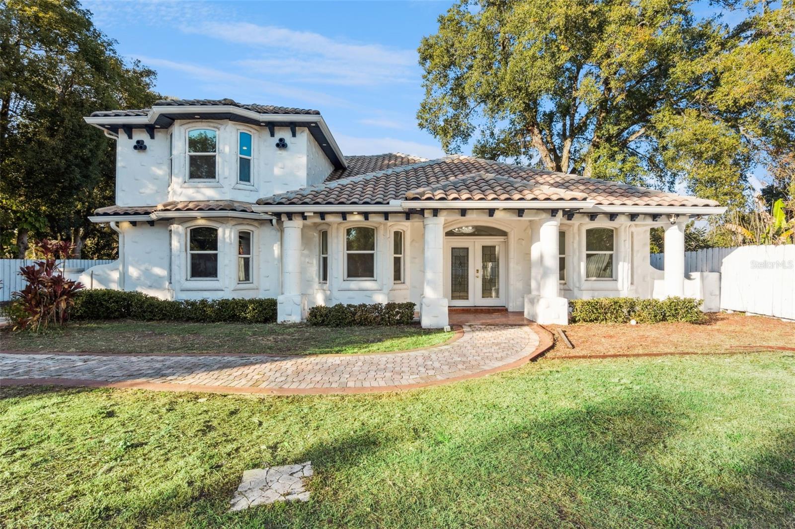 Image 3 of 36 For 20 Rewis Street