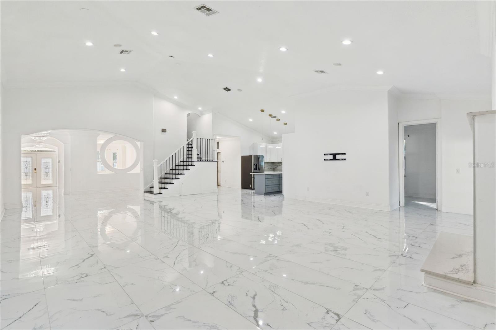 Image 9 of 36 For 20 Rewis Street