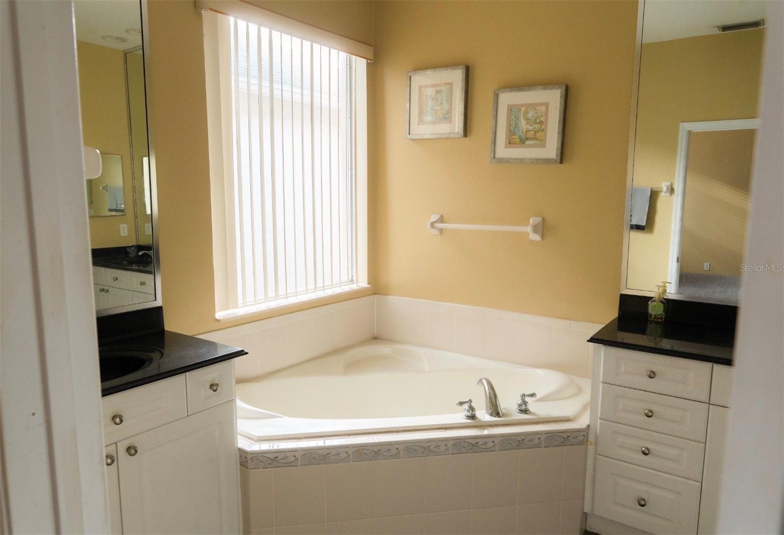 Image 24 of 48 For 6673 Duncaster Street