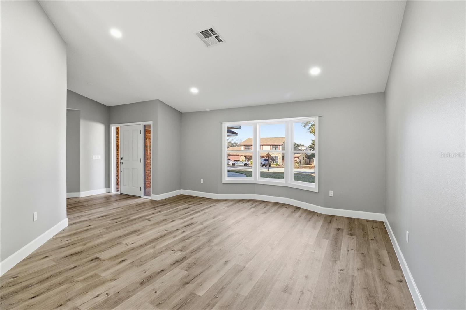 Image 16 of 44 For 33608 Overton Drive