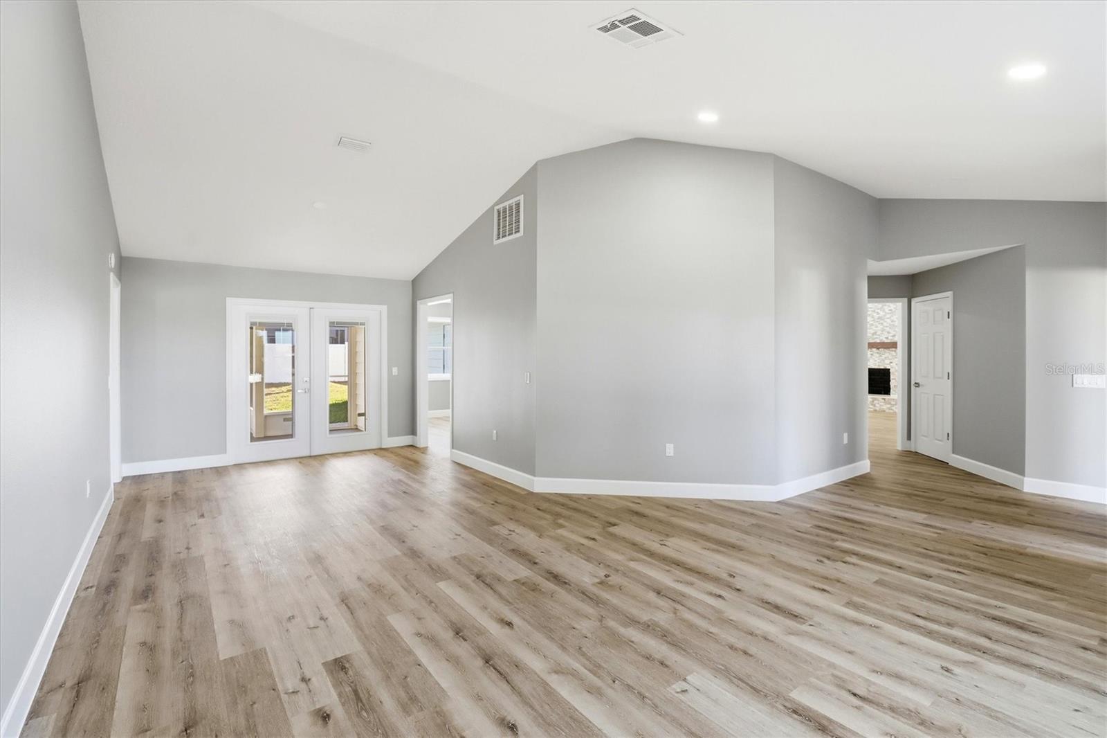 Image 18 of 44 For 33608 Overton Drive