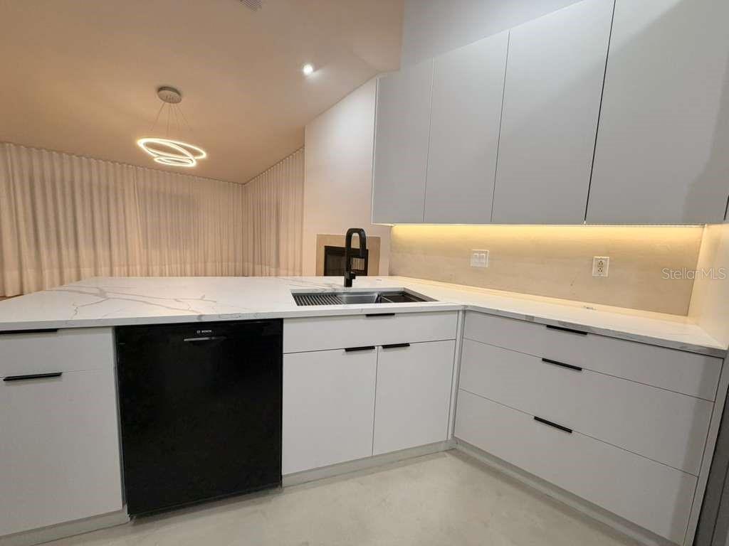 Image 5 of 23 For 2709 Estep Court