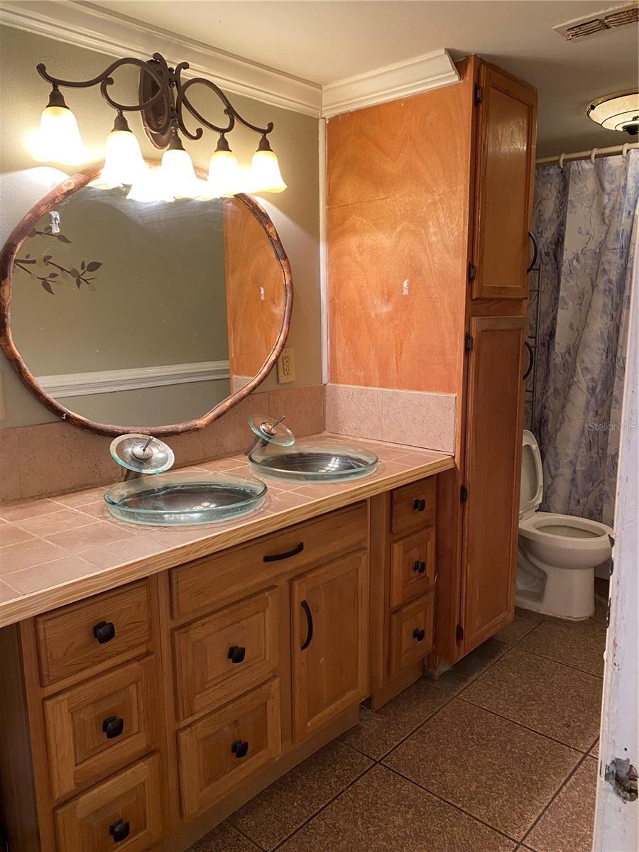 Image 10 of 13 For 4348 Aqua Vista Drive C