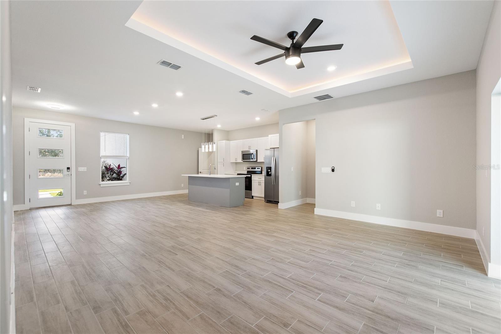 Image 10 of 33 For 337 Hibiscus Drive