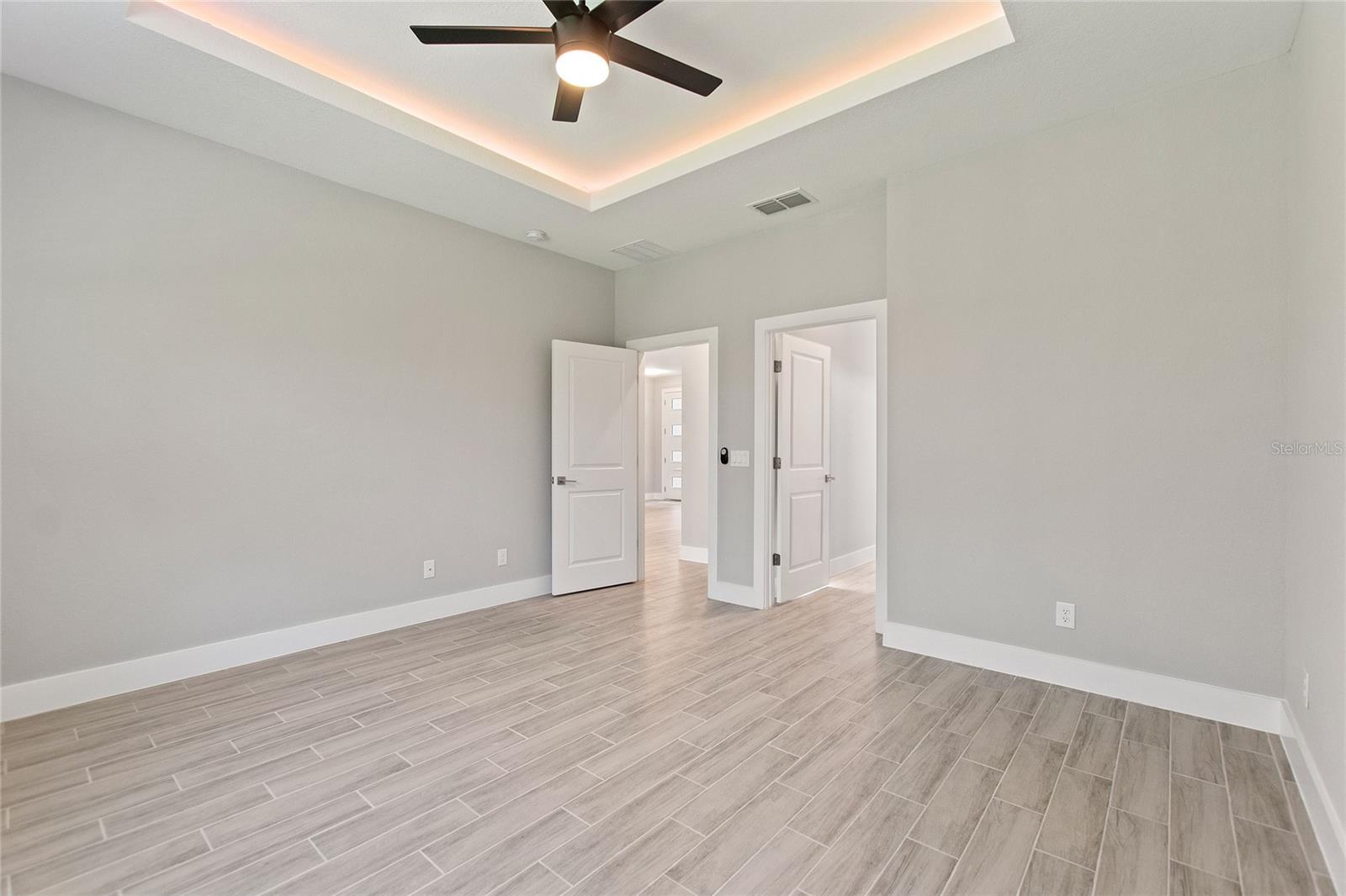 Image 24 of 33 For 337 Hibiscus Drive