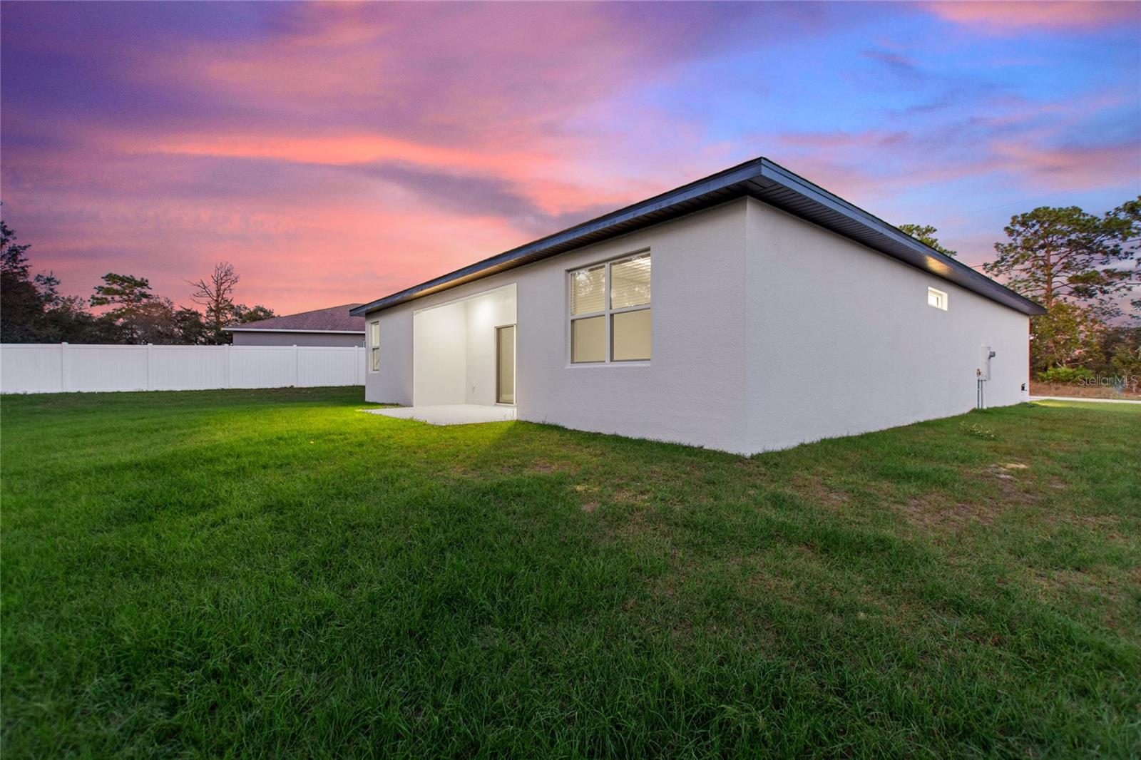 Image 29 of 33 For 337 Hibiscus Drive