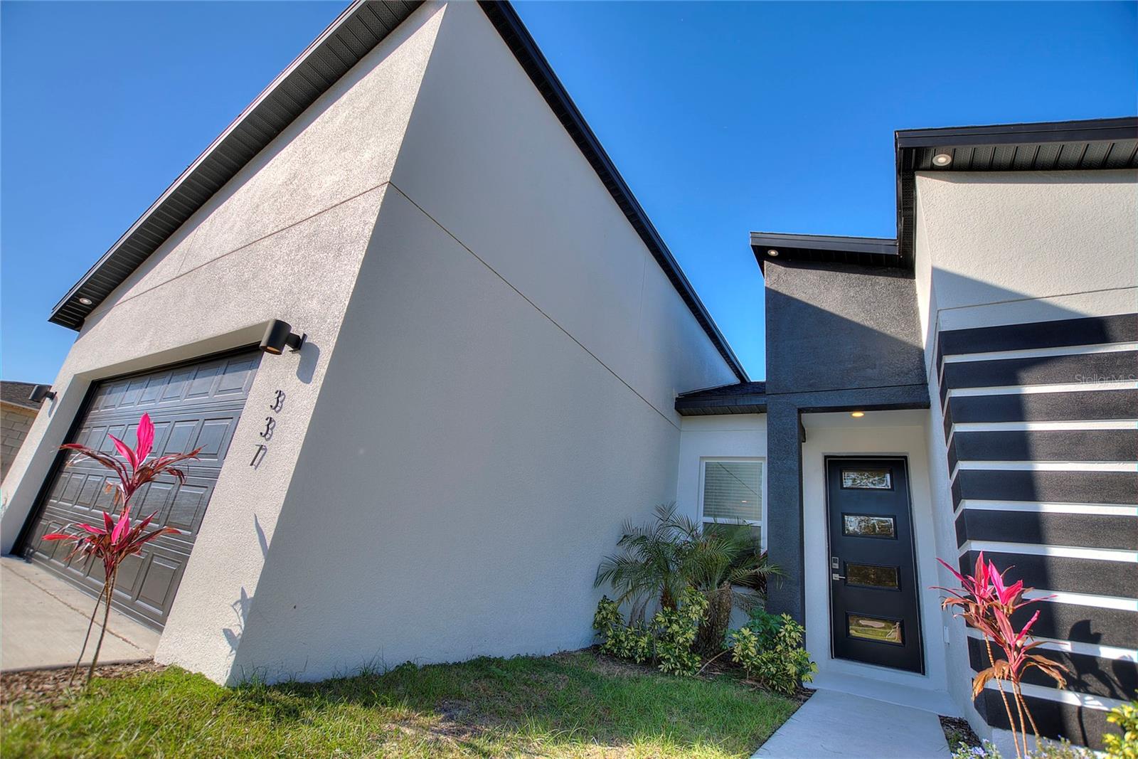 Image 7 of 33 For 337 Hibiscus Drive