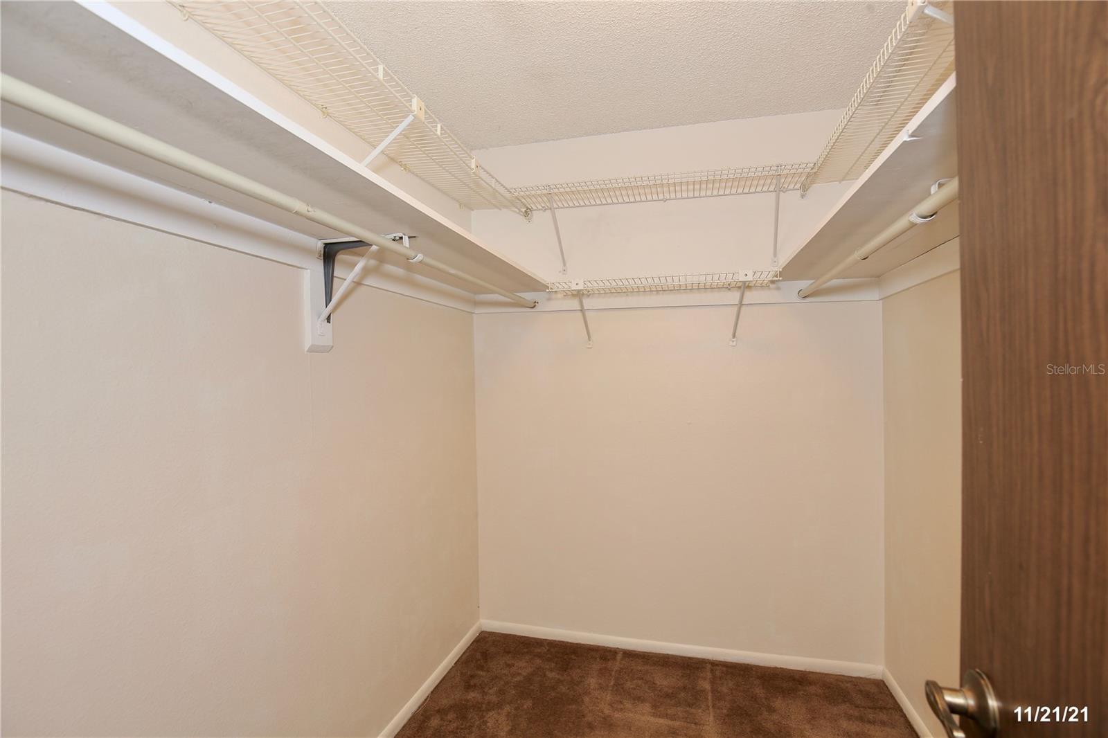 Image 15 of 19 For 516 Orange Drive 32